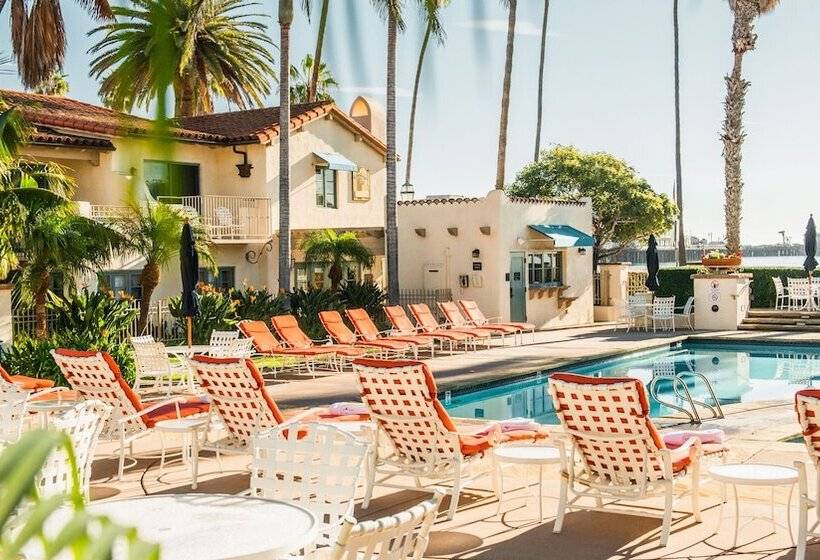 فندق Harbor View Inn