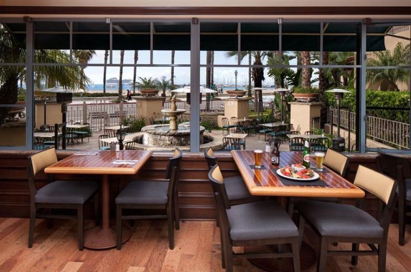 فندق Harbor View Inn