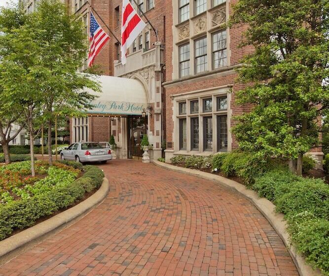 Отель Henley Park