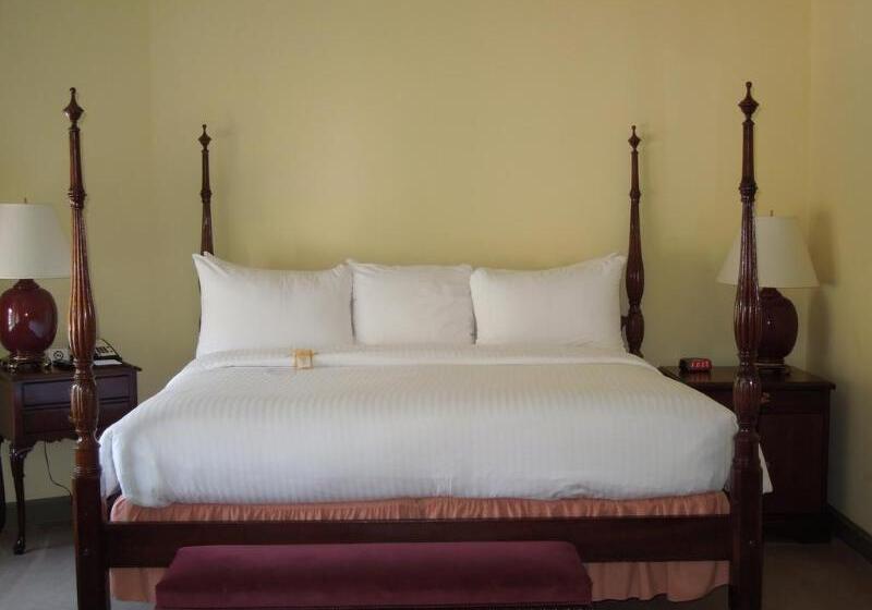 Отель Henley Park