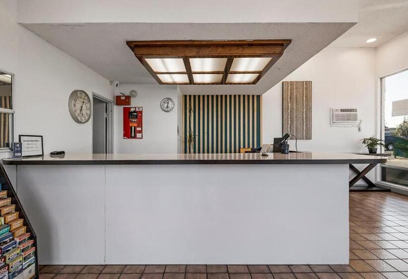 فندق Heritage Inn Express Hayward