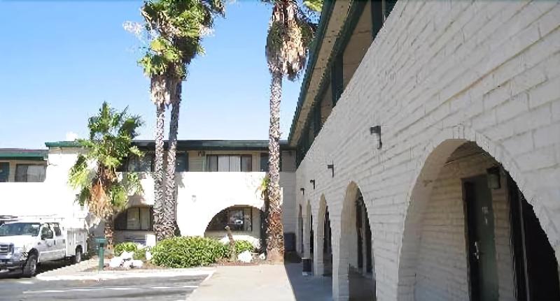 호텔 Heritage Inn Express Roseville