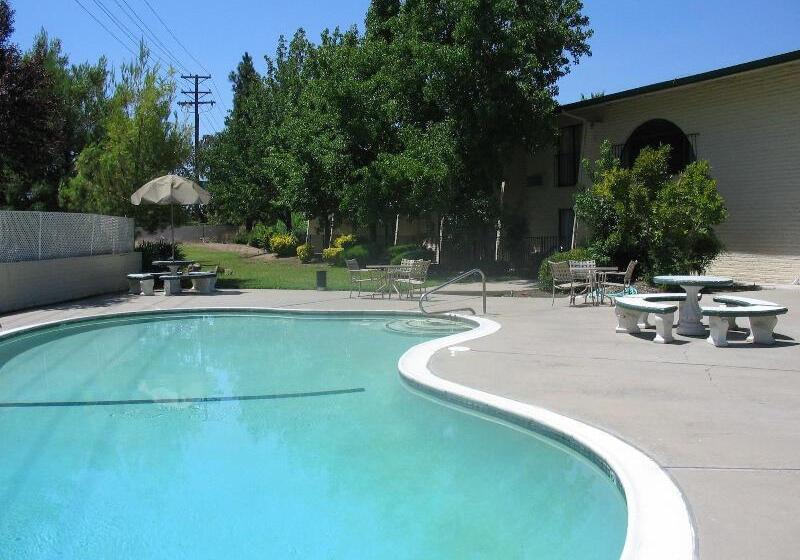 ホテル Heritage Inn Express Roseville