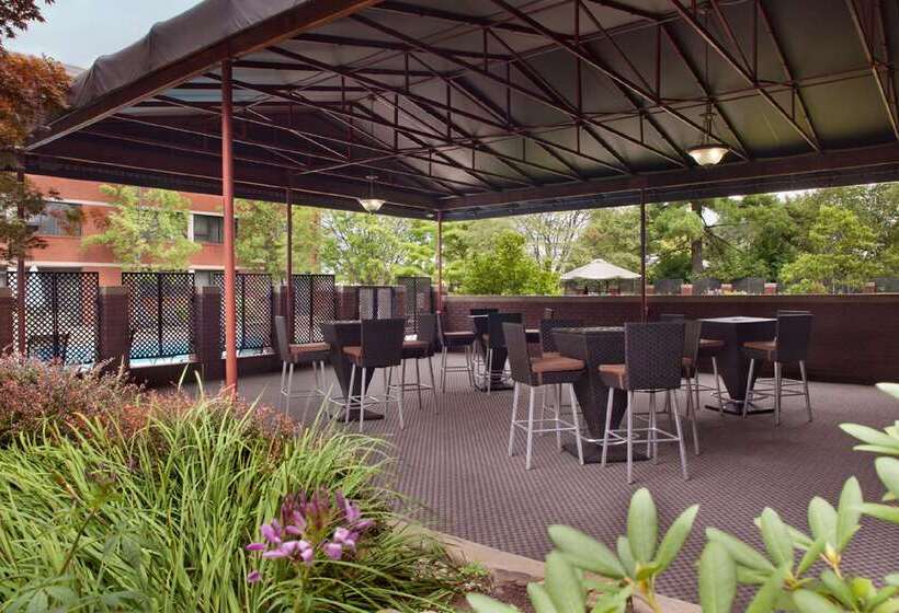 ホテル Doubletree By Hilton Akron Fairlawn