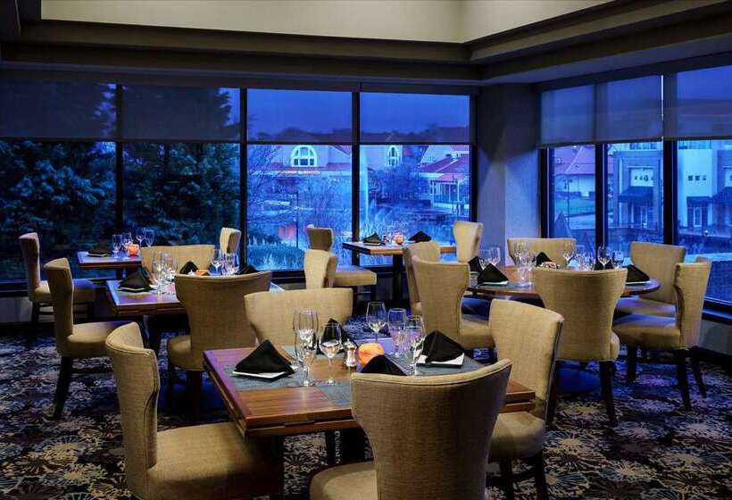 ホテル Hilton Charlotte University Place