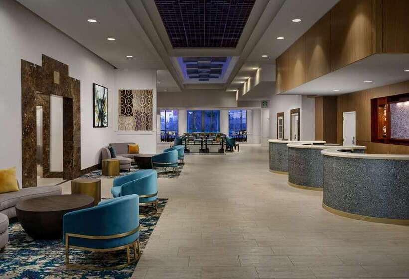 ホテル Hilton Charlotte University Place