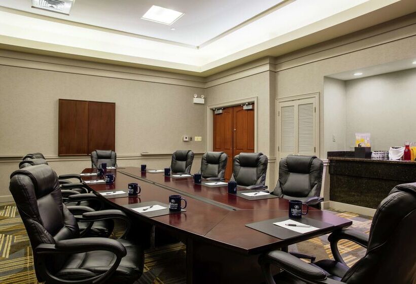 هتل Hilton Chicago/oak Lawn