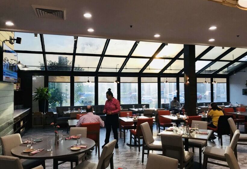 هتل Hilton Chicago/oak Lawn