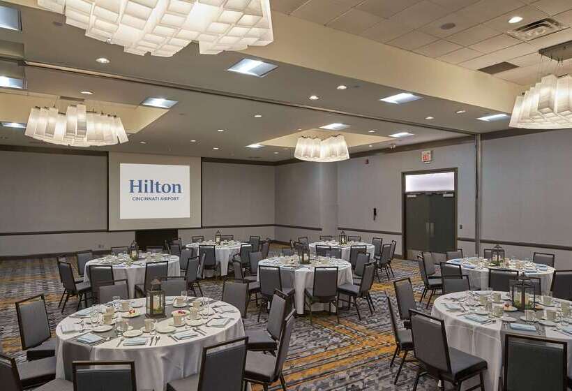 فندق Hilton Cincinnati Airport