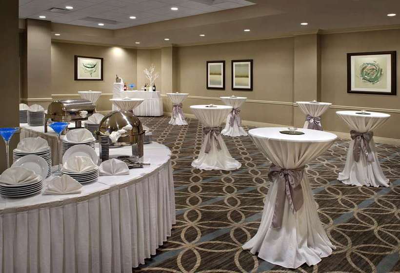 בית מלון כפרי Hilton Greenville