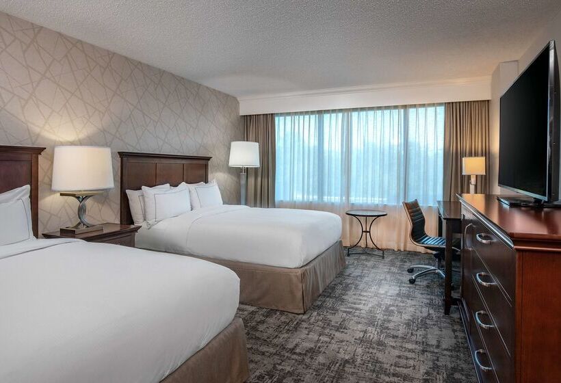 בית מלון כפרי Hilton Greenville