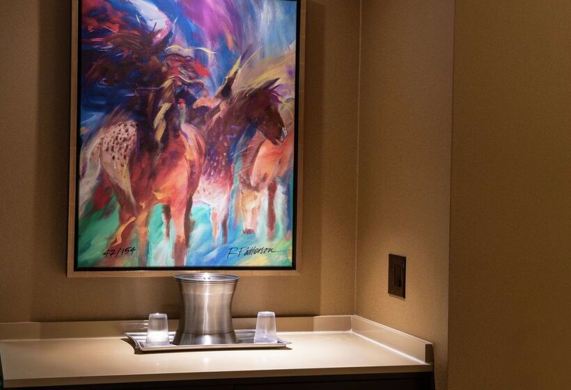 Отель Hilton Santa Fe Historic Plaza