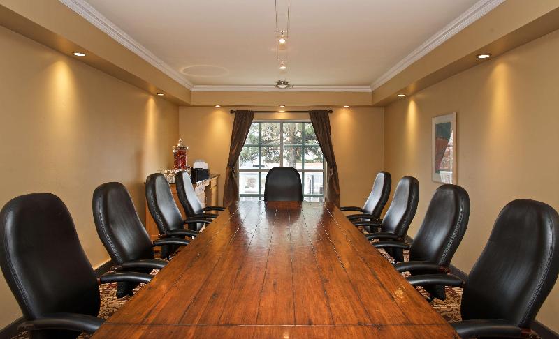 Отель Hilton Santa Fe Historic Plaza