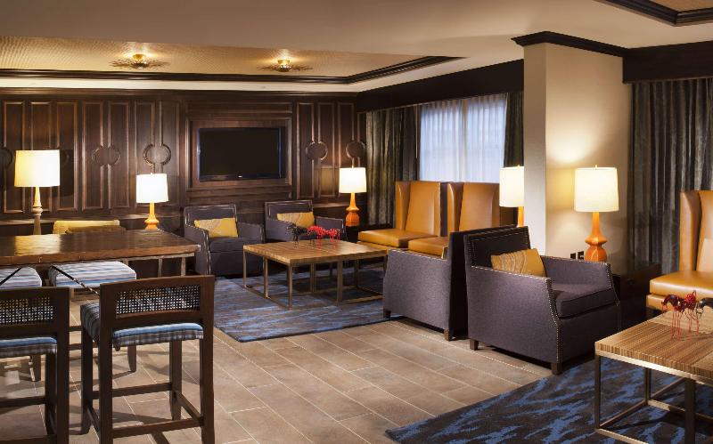 Отель Hilton Santa Fe Historic Plaza