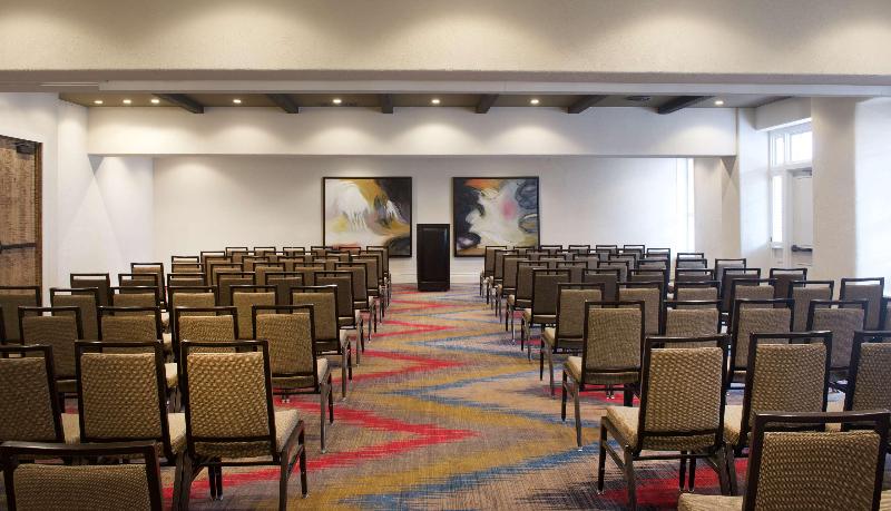 Отель Hilton Santa Fe Historic Plaza