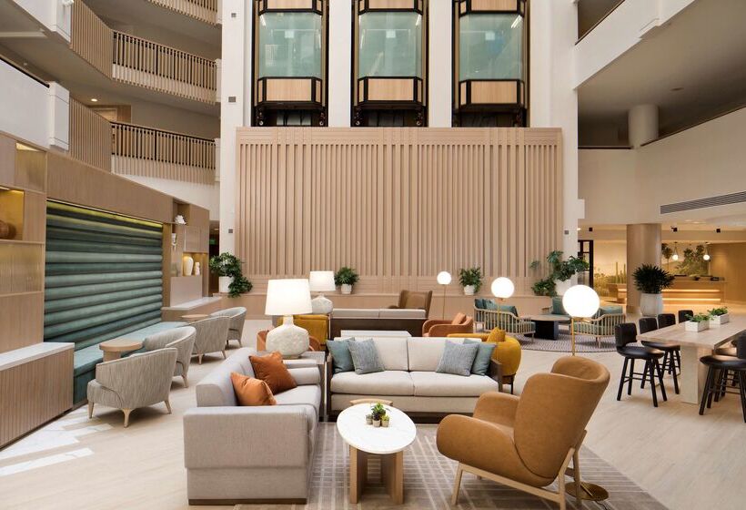 Hilton Santa Monica Hotel & Suites