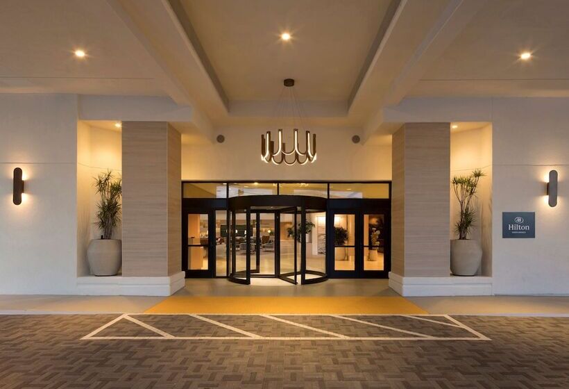 Hilton Santa Monica Hotel & Suites