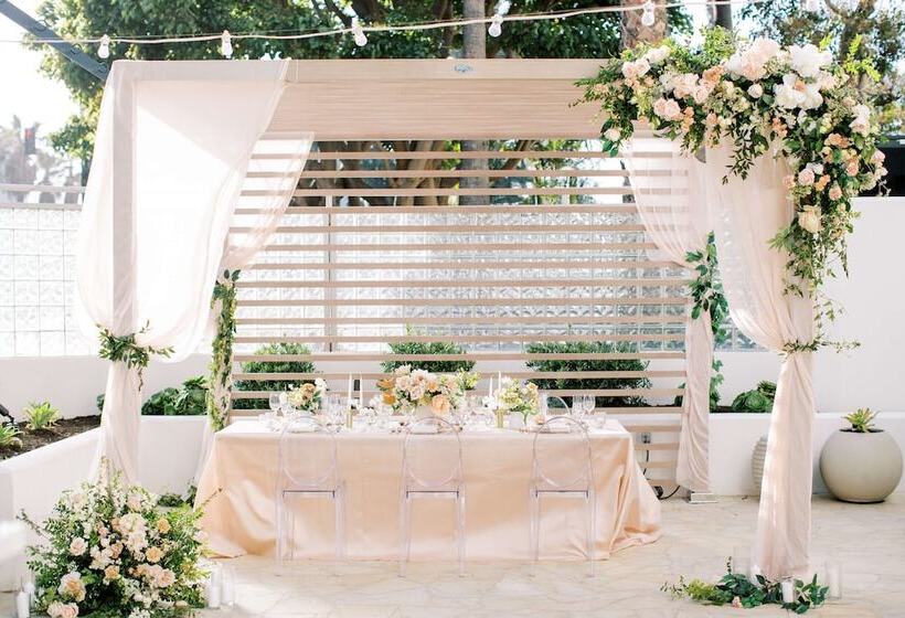 Hilton Santa Monica Hotel & Suites