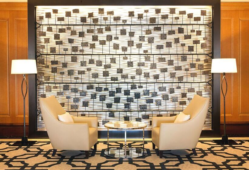 فندق Hilton Short Hills