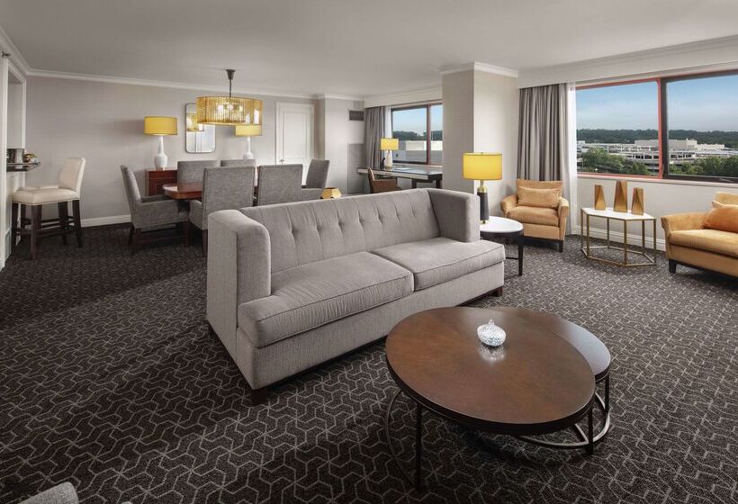 فندق Hilton Short Hills