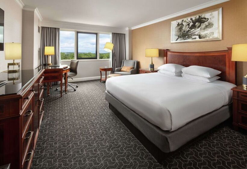 فندق Hilton Short Hills