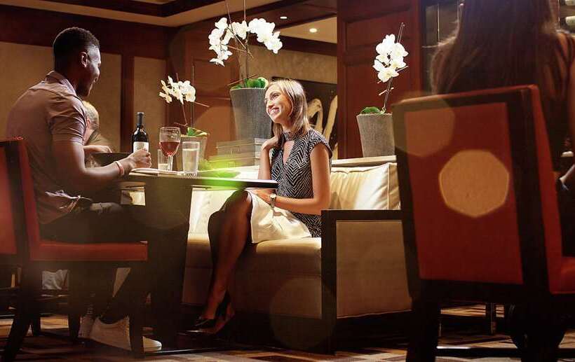 فندق Hilton Short Hills