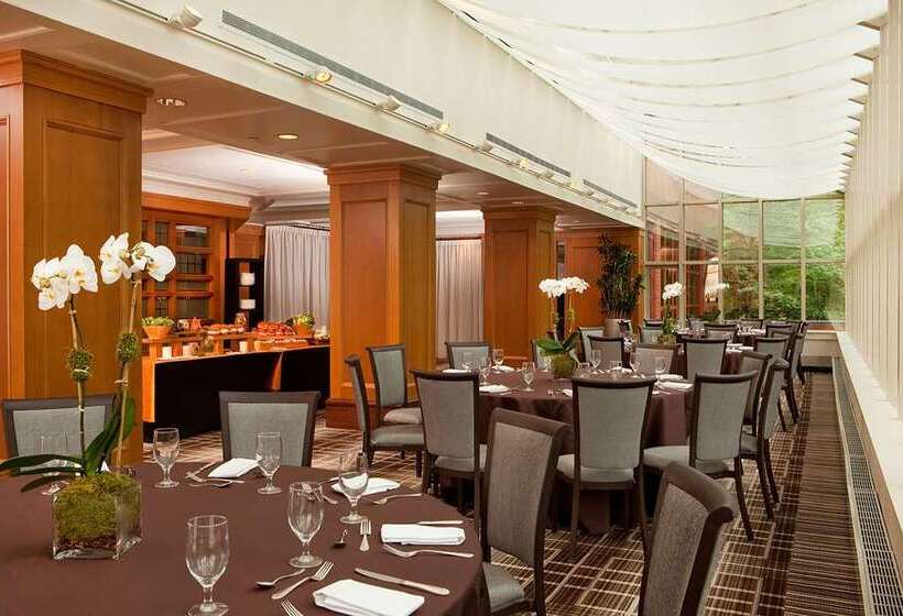 فندق Hilton Short Hills