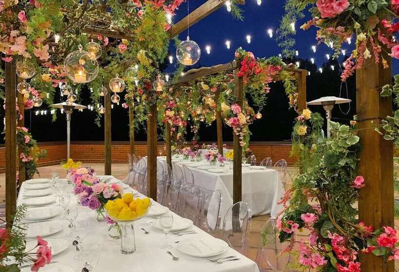 فندق Hilton Short Hills