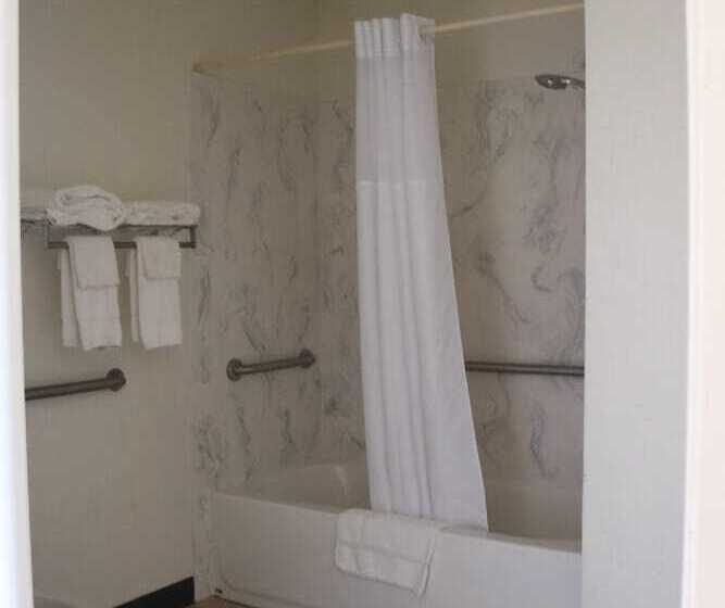 Отель Hobbs Family Inn