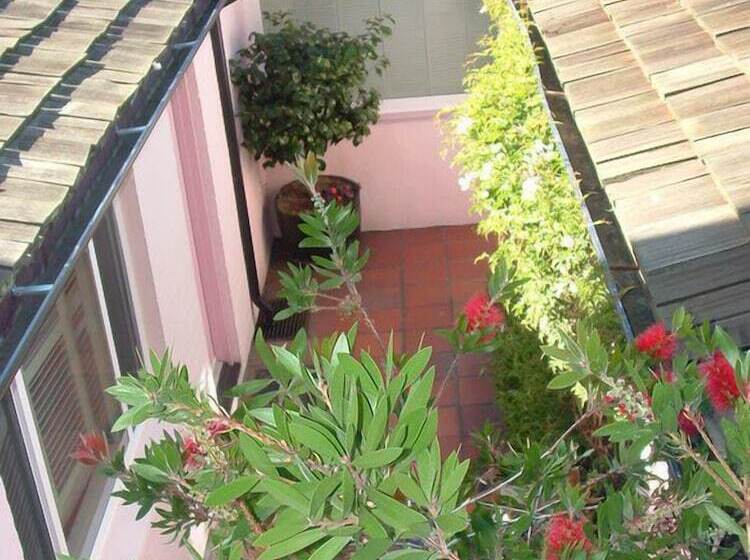 فندق Hofsas House