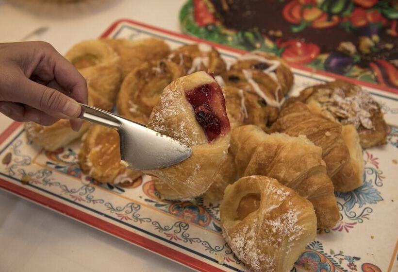 فندق Hofsas House