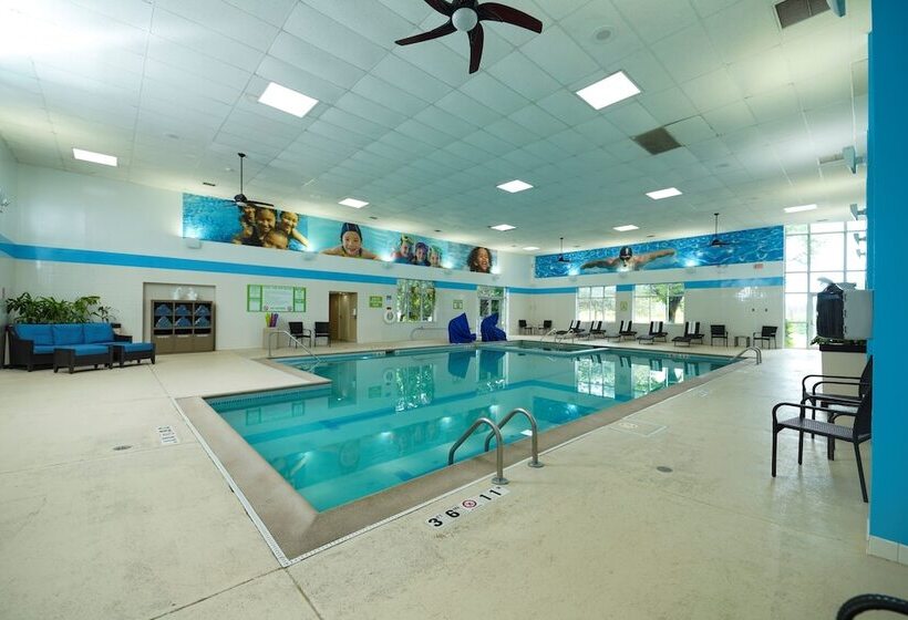 فندق Holiday Inn & Suites Chicago Carol Stream Wheaton, An Ihg