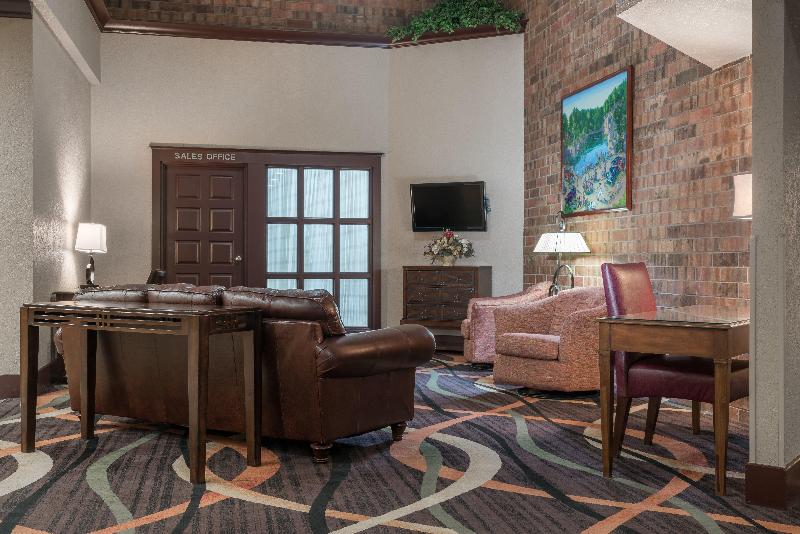 호텔 Holiday Inn & Suites St. Cloud, An Ihg