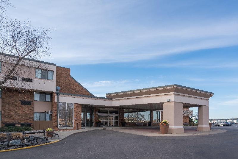 호텔 Holiday Inn & Suites St. Cloud, An Ihg