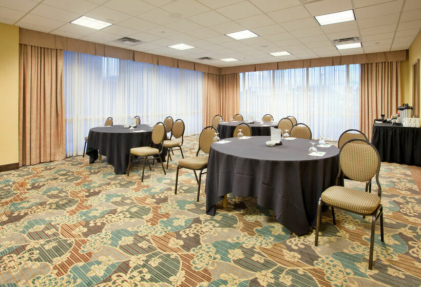 בית מלון כפרי Holiday Inn Country Club Plaza