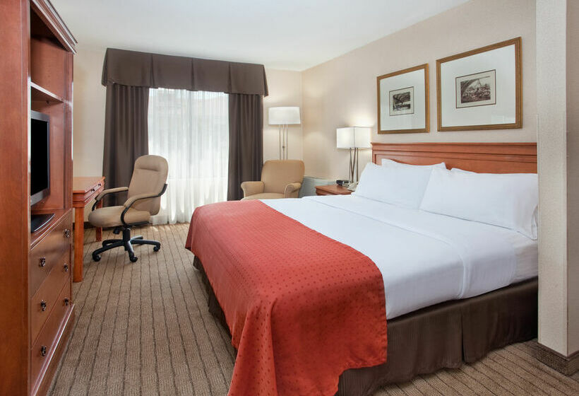 בית מלון כפרי Holiday Inn Country Club Plaza