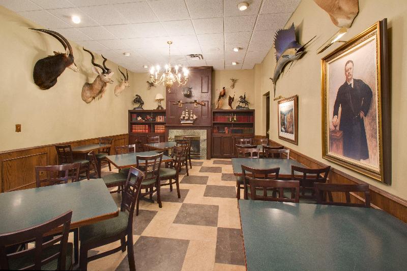 هتل Doubletree By Hilton Austin, Mn