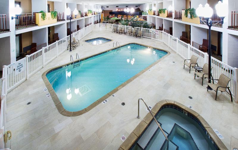 هتل Doubletree By Hilton Austin, Mn
