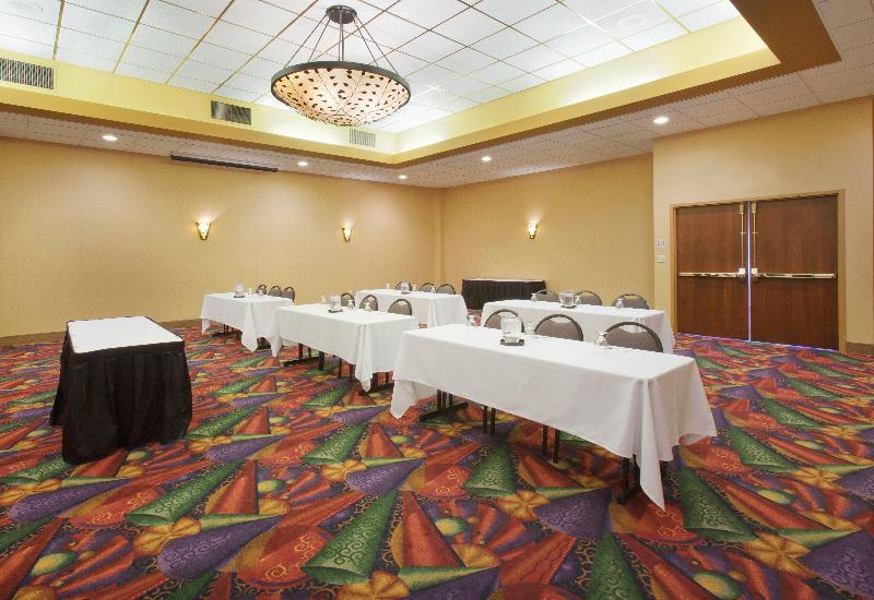 هتل Doubletree By Hilton Austin, Mn