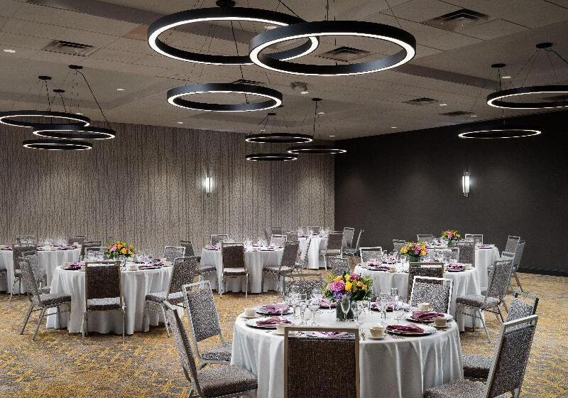 Holiday Inn Boston   Dedham Hotel & Conference Center By Ihg
