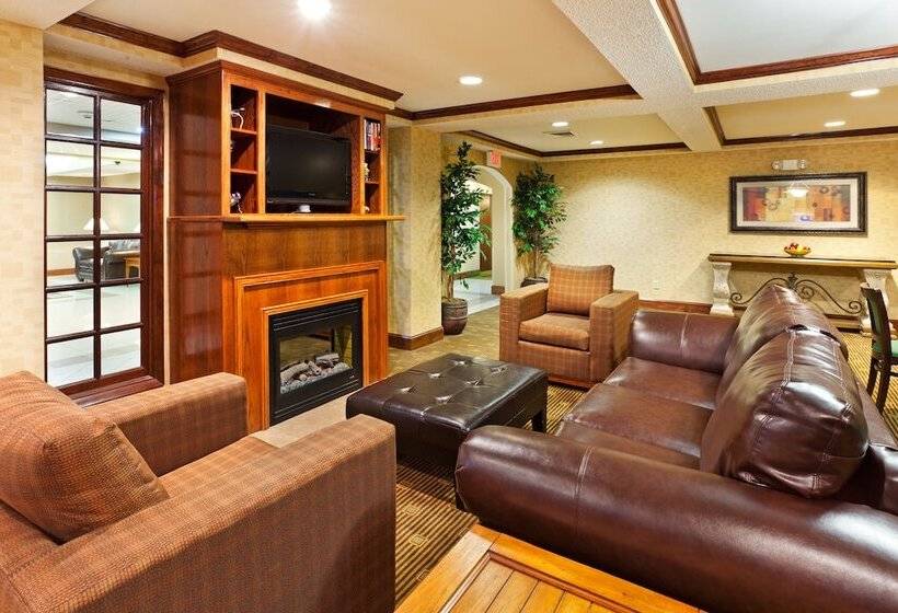 Отель Holiday Inn Express & Suites Reidsville, An Ihg