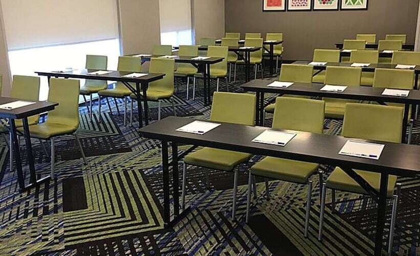 호텔 Holiday Inn Express & Suites Reidsville, An Ihg