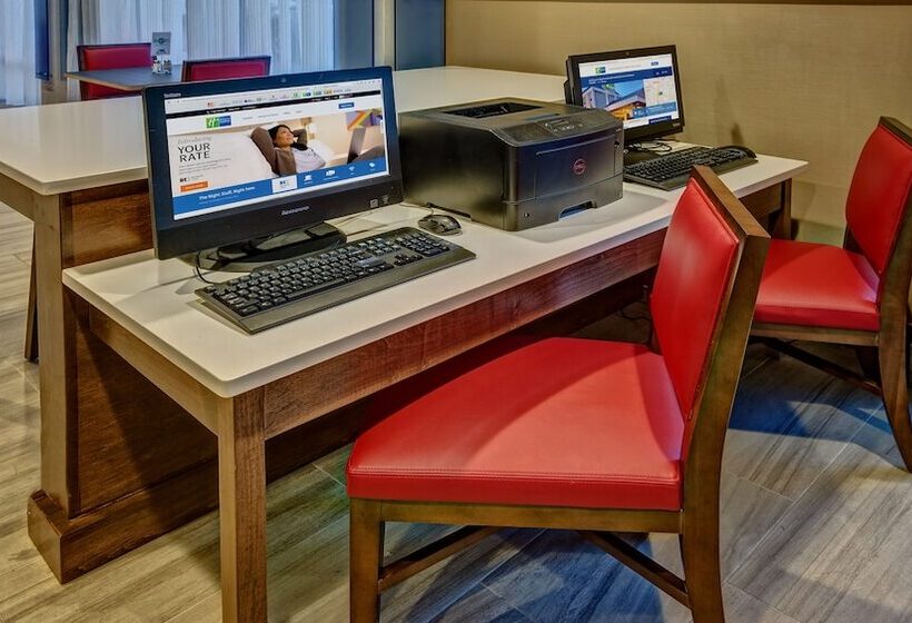 호텔 Holiday Inn Express Memphis Medical Center Midtown, An Ihg