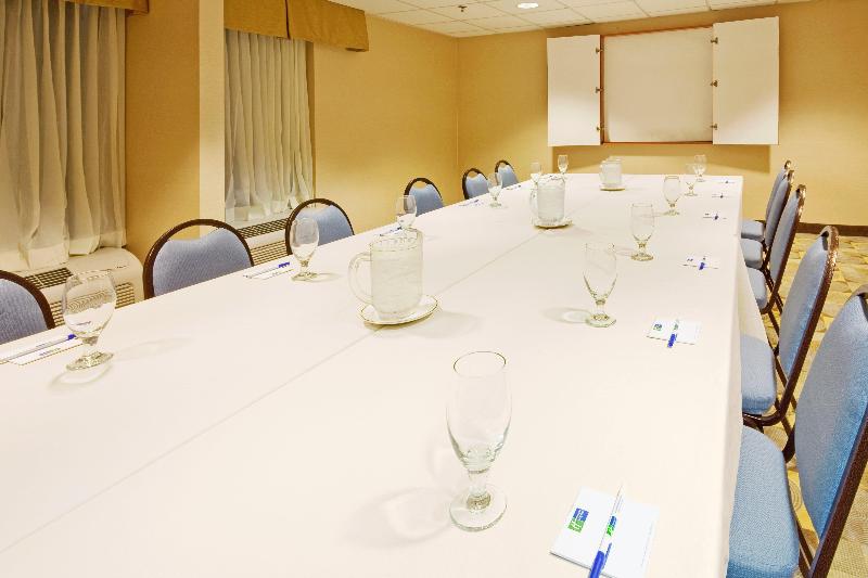 فندق Holiday Inn Express Wilkes Barre East, An Ihg