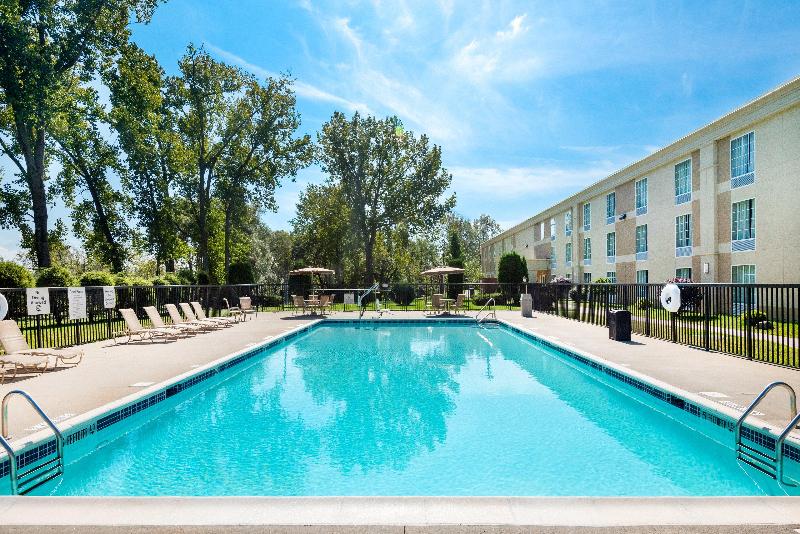 בית מלון כפרי Holiday Inn Johnstown Gloversville By Ihg