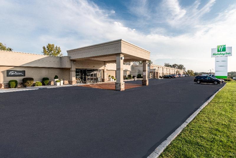 בית מלון כפרי Holiday Inn Johnstown Gloversville By Ihg