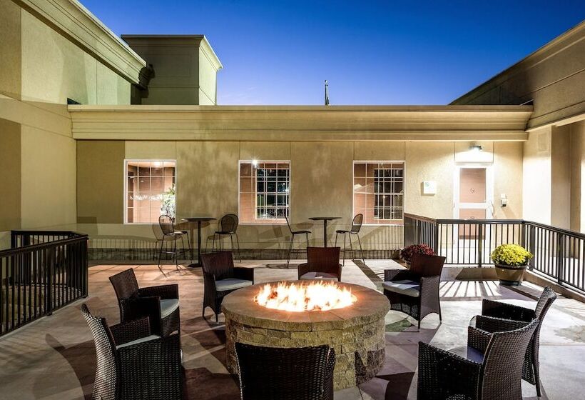 בית מלון כפרי Holiday Inn Johnstown Gloversville By Ihg