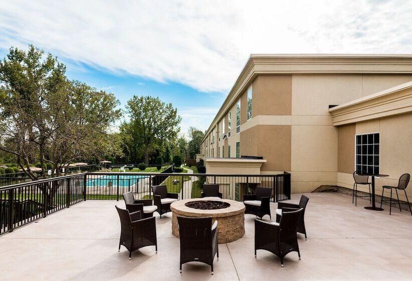 בית מלון כפרי Holiday Inn Johnstown Gloversville By Ihg