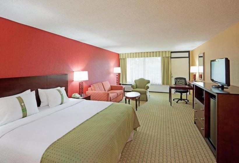 هتل Holiday Inn  & Suites Nashua, An Ihg