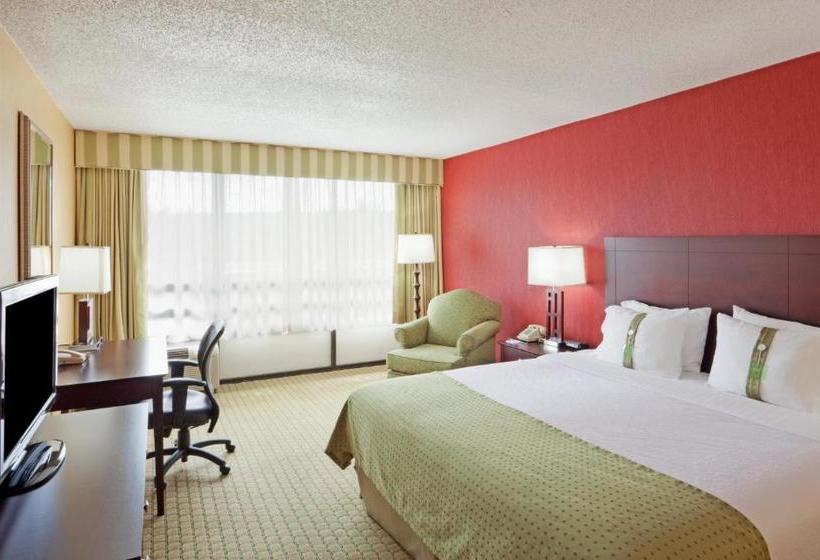 هتل Holiday Inn  & Suites Nashua, An Ihg